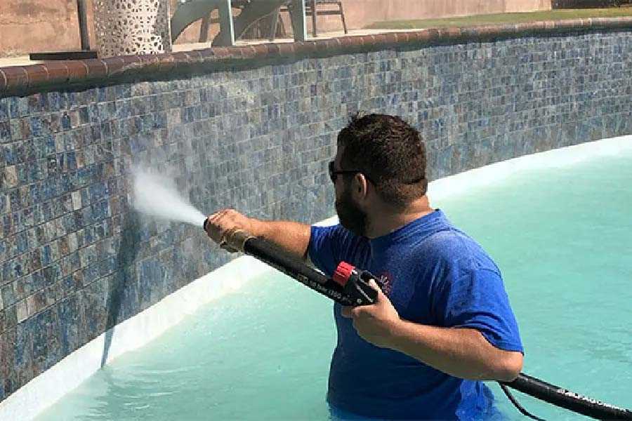 Choosing the Right Pressure Washer for Pool Tile Cleaning